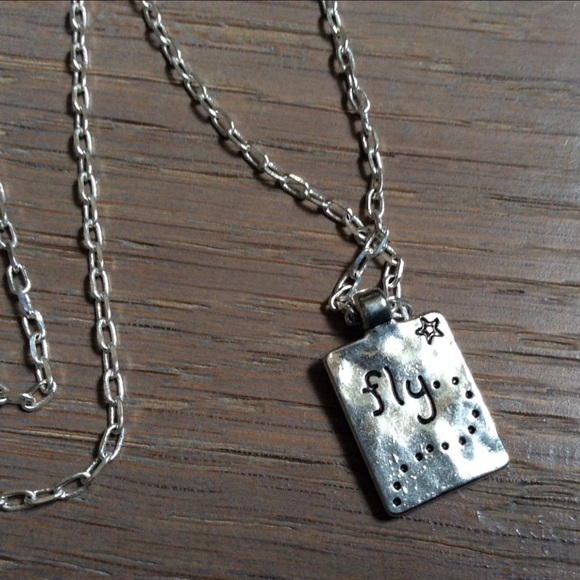 New Boho Silver tone dragonfly pendant Necklace - Picture 3 of 7